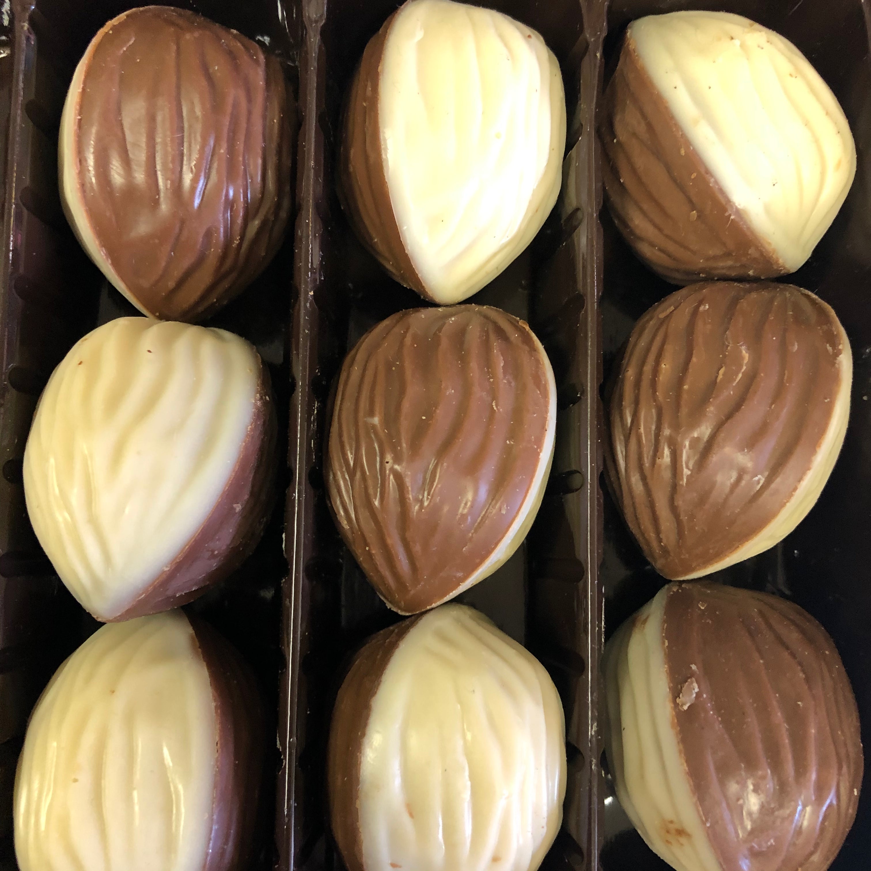 Boerennoot praline witte/melkchocolade 100gr